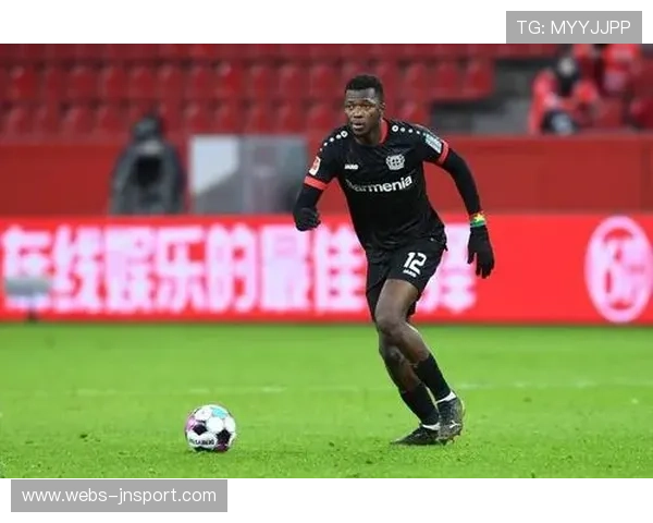 塔普索巴4000万转会引热议：德甲中游队是否已成豪门人才库？